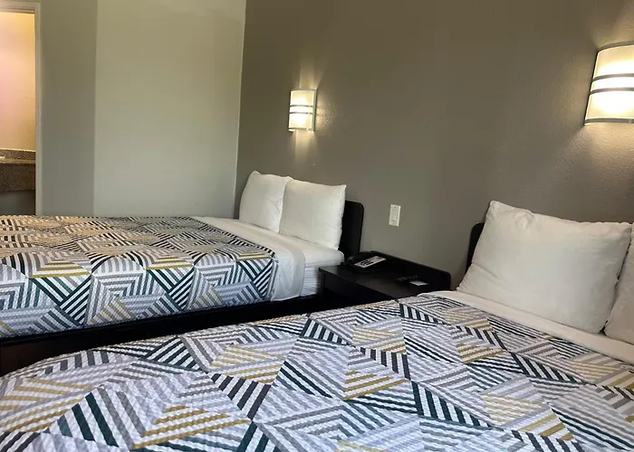 Motel 6-Mission, Tx