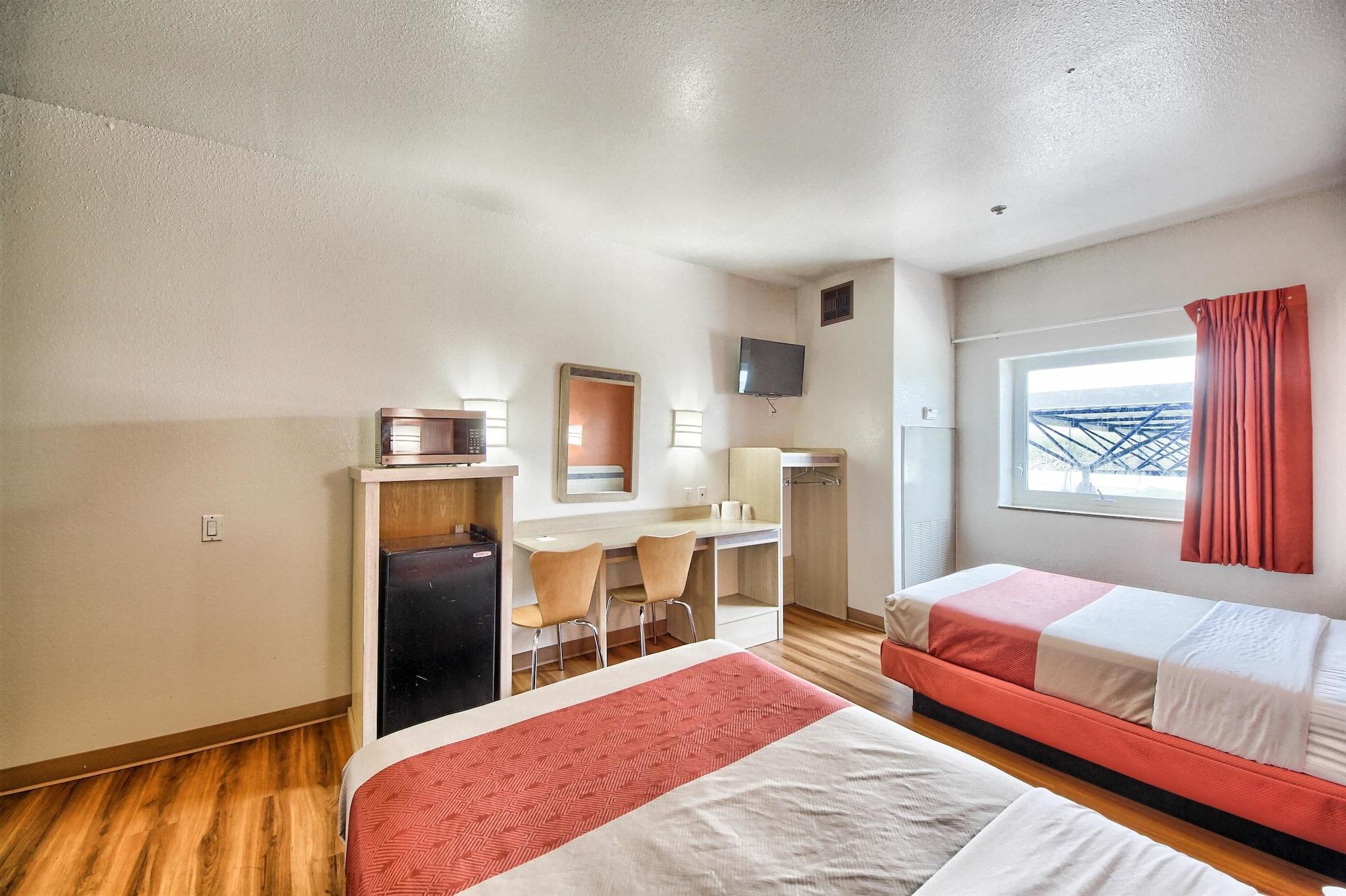 6-mission, Tx Hotel 2*