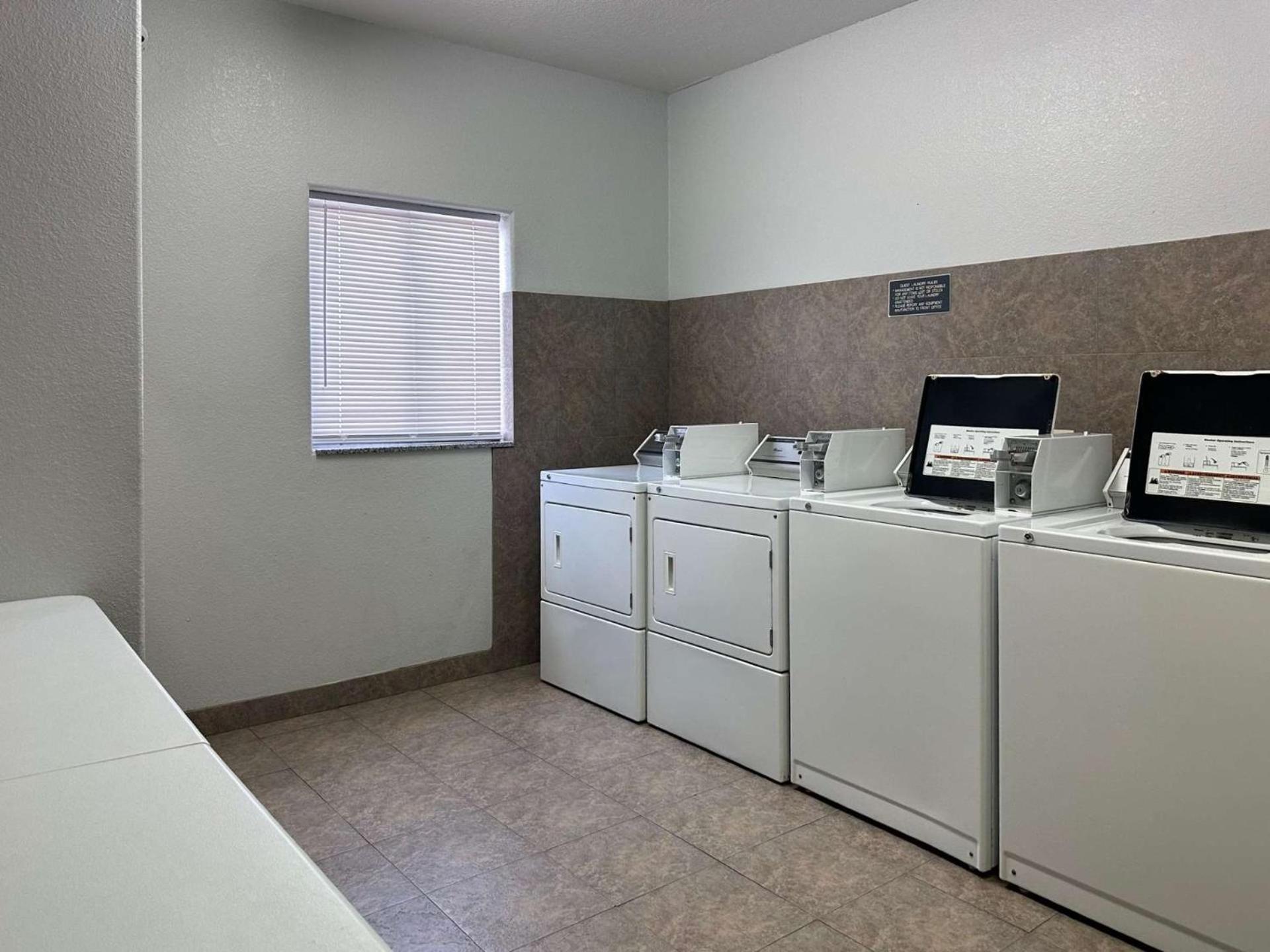 6-mission, Tx Hotel 2*